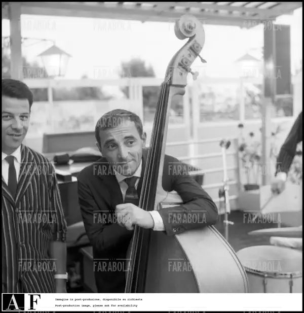 Charles Aznavour, Festival di Venezia, 1960 - Farabola Immagine digitale