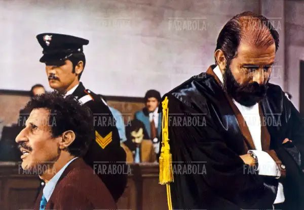 Ciccio Ingrassia ed Enrico Maria Salerno in una scena del film La Violenza: Quinto potere, 1972 - Farabola Immagine digitale