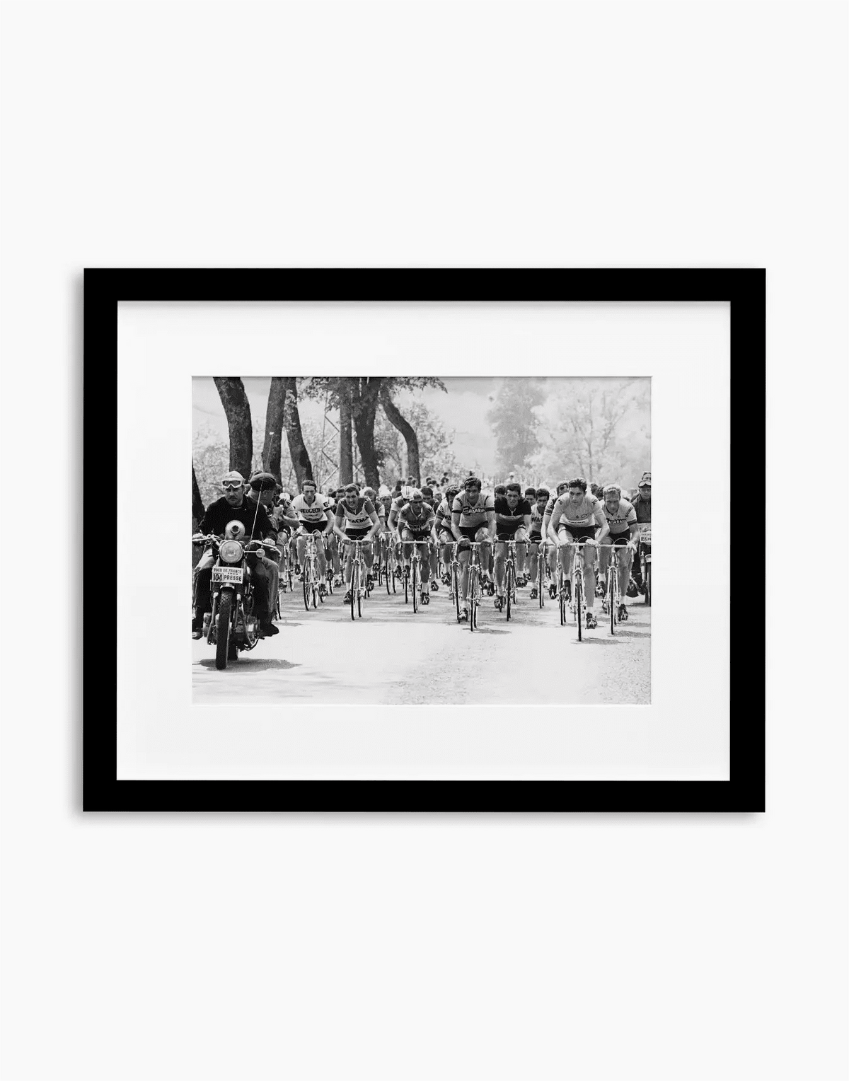Ciclisti, Tour de France 1969 — stampa fine art con cornice nera