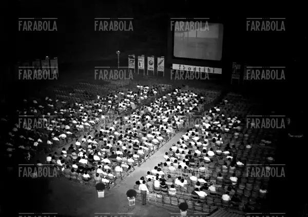 Cinema all'aperto Serenella a Milano, 1952 - Farabola Immagine digitale