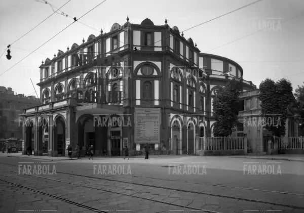 Cinema Dal Verme, Milano, 1952 - Farabola Immagine digitale