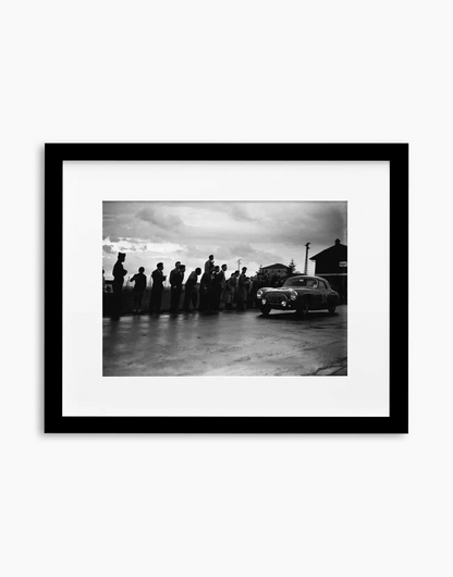 Cisitalia 202 cabriolet, Mille Miglia 1952 — stampa fine art con cornice nera