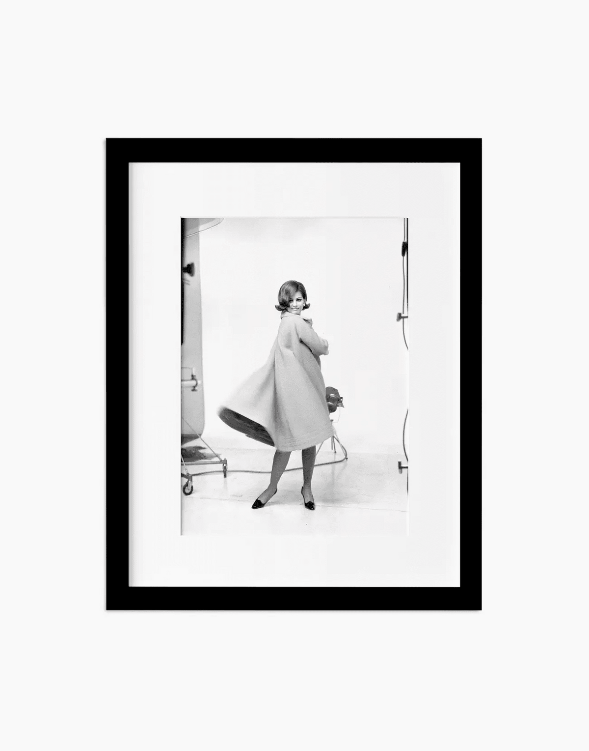 Claudia Cardinale, 1964 — stampa fine art con cornice nera