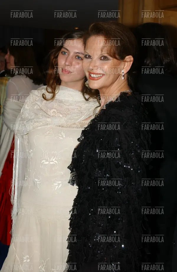 Claudia Cardinale con la figlia, Festival di Cannes, 2002 - Farabola Immagine digitale