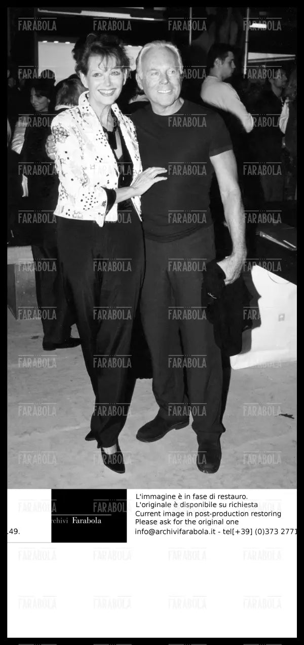 Claudia Cardinale e Giorgio Armani, Milano, 2000 - Farabola Immagine digitale