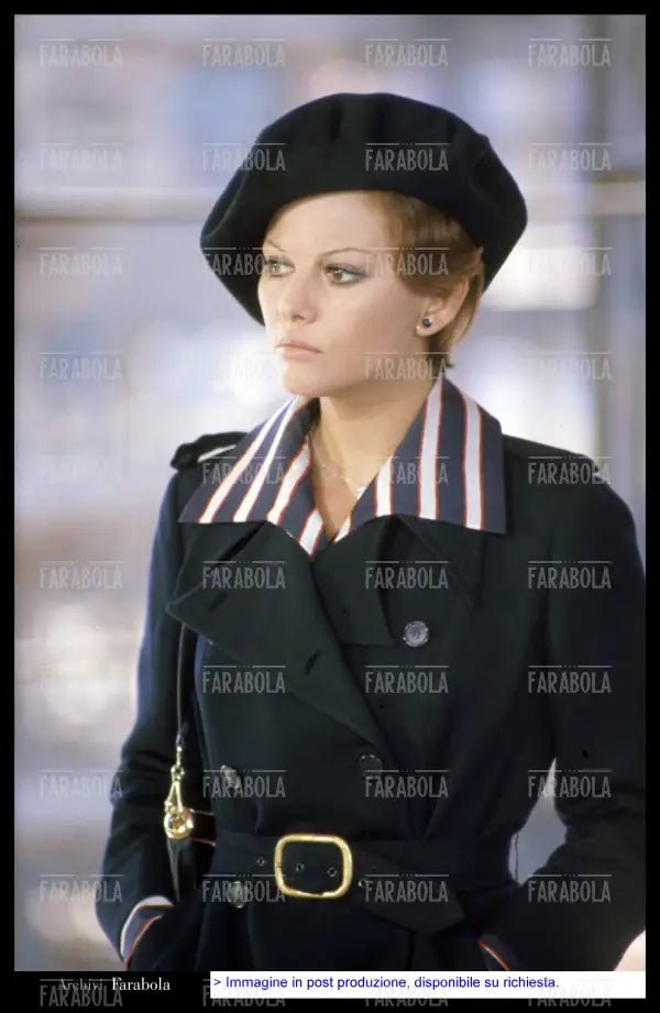 Claudia Cardinale sul set del film A mezzanotte va la ronda del piacere, 1975 - Farabola Immagine digitale