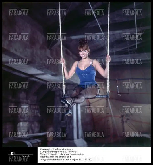 Claudia Cardinale sul set del film Circus World, 1964 - Farabola Immagine digitale