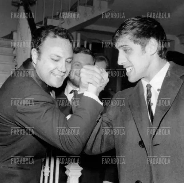 Claudio Villa e Adriano Celentano, Festival di Sanremo, 1966 - Farabola Immagine digitale