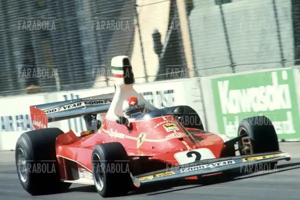 Clay Regazzoni su Ferrari, 1976 - Farabola Immagine digitale