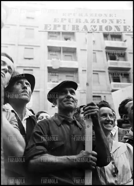 Comizio del Pci a Milano, 1945 - Farabola Immagine digitale