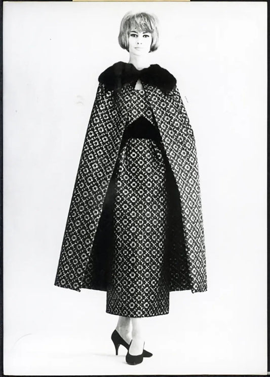 Completo da sera Pierre Cardin 1961 Ft 36365 - Stampa 13x18 cm - Farabola Stampa ai sali d'argento