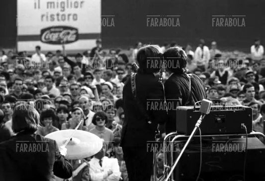 Concerto dei Beatles, Velodromo Vigorelli, Milano, 1965 - Farabola Immagine digitale