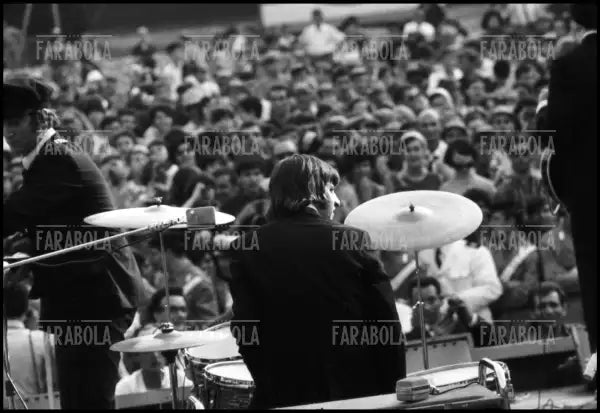 Concerto dei Beatles, Velodromo Vigorelli, Milano, 1965 - Farabola Immagine digitale
