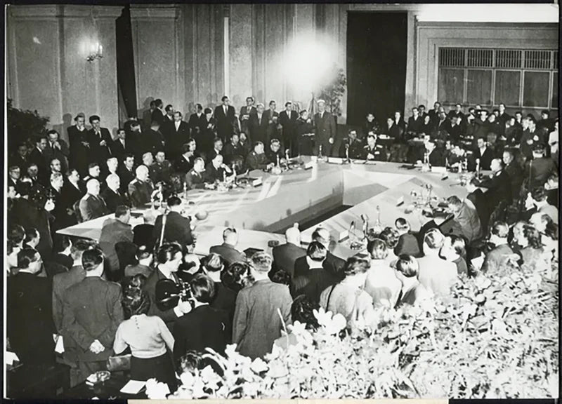 Conferenza del Patto di Varsavia 1956 Ft 37695 - Stampa 18x13 cm - Farabola Stampa ai sali d'argento