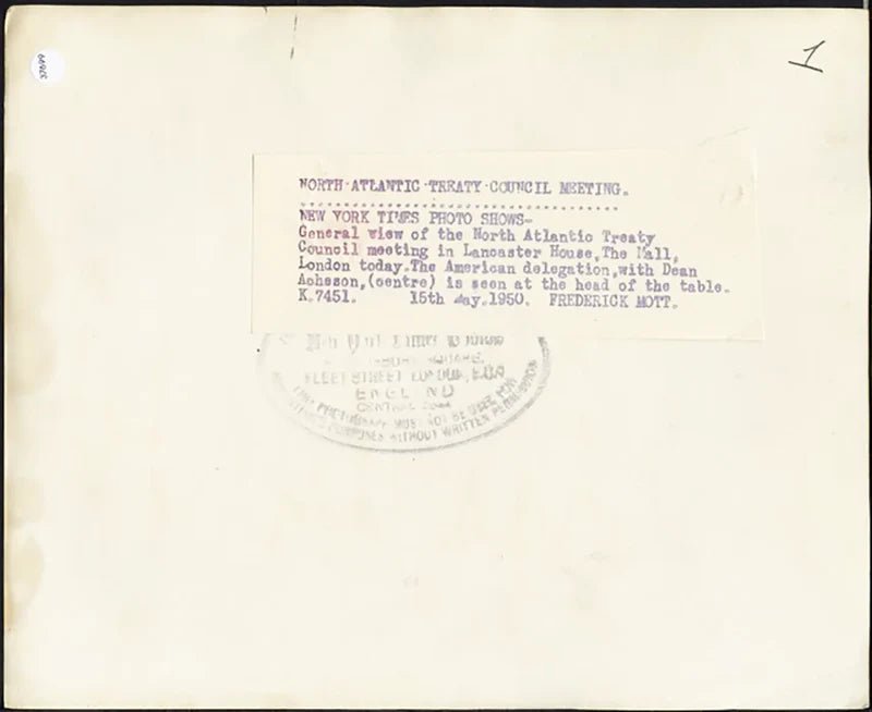 Consiglio Nato a Londra 1950 Ft 37699 - Stampa 20x25 cm - Farabola Stampa ai sali d'argento