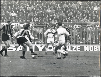 Coppa dei Campioni Inter vs Vasas 1966 Ft 38117 - Stampa 21x27 cm - Farabola Stampa ai sali d'argento