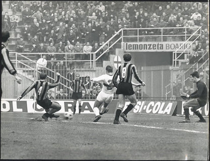 Coppa dei Campioni Inter vs Vasas 1966 Ft 38118 - Stampa 21x27 cm - Farabola Stampa ai sali d'argento