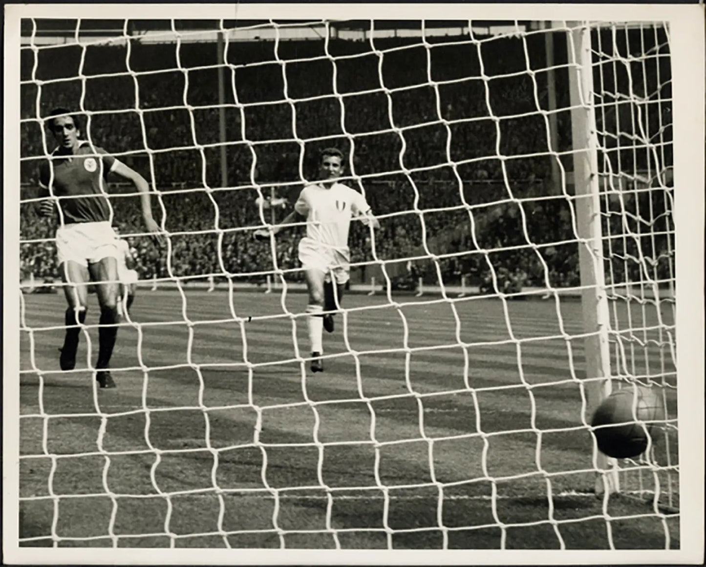 Coppa Europa Benfica vs Milan 1972 Ft 5736 - Stampa 20x25 cm - Farabola Stampa ai sali d'argento