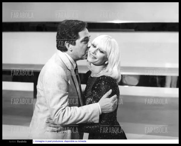 Corrado e Raffaella Carrà, Fantastico 3, 1982 - Farabola Immagine digitale