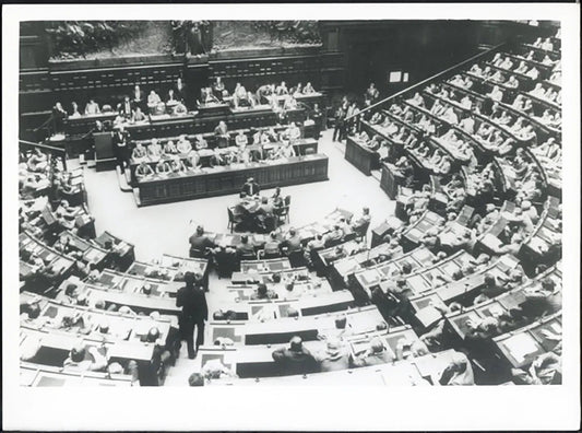 Craxi chiede la fiducia alla Camera 1985 Ft 37798 - Stampa 24x18 cm - Farabola Stampa ai sali d'argento