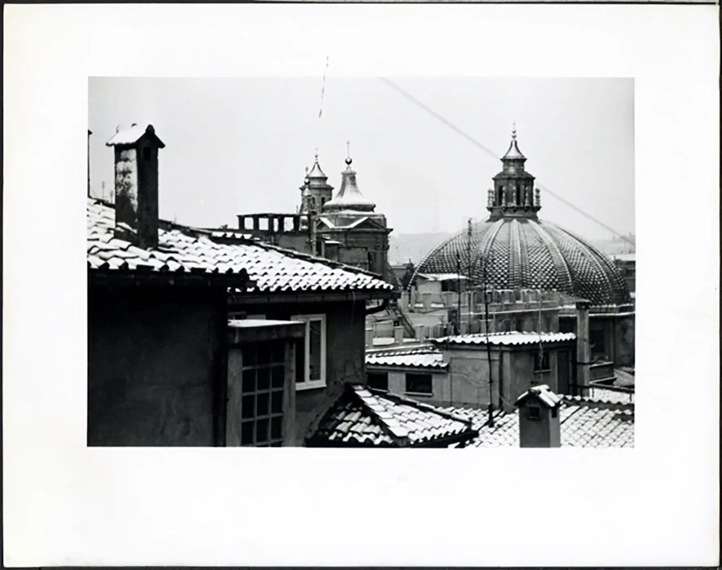 Cupola delle chiesa degli Artisti Roma anni 90 Ft 37717 - Stampa 24x30 cm - Farabola Stampa ai sali d'argento