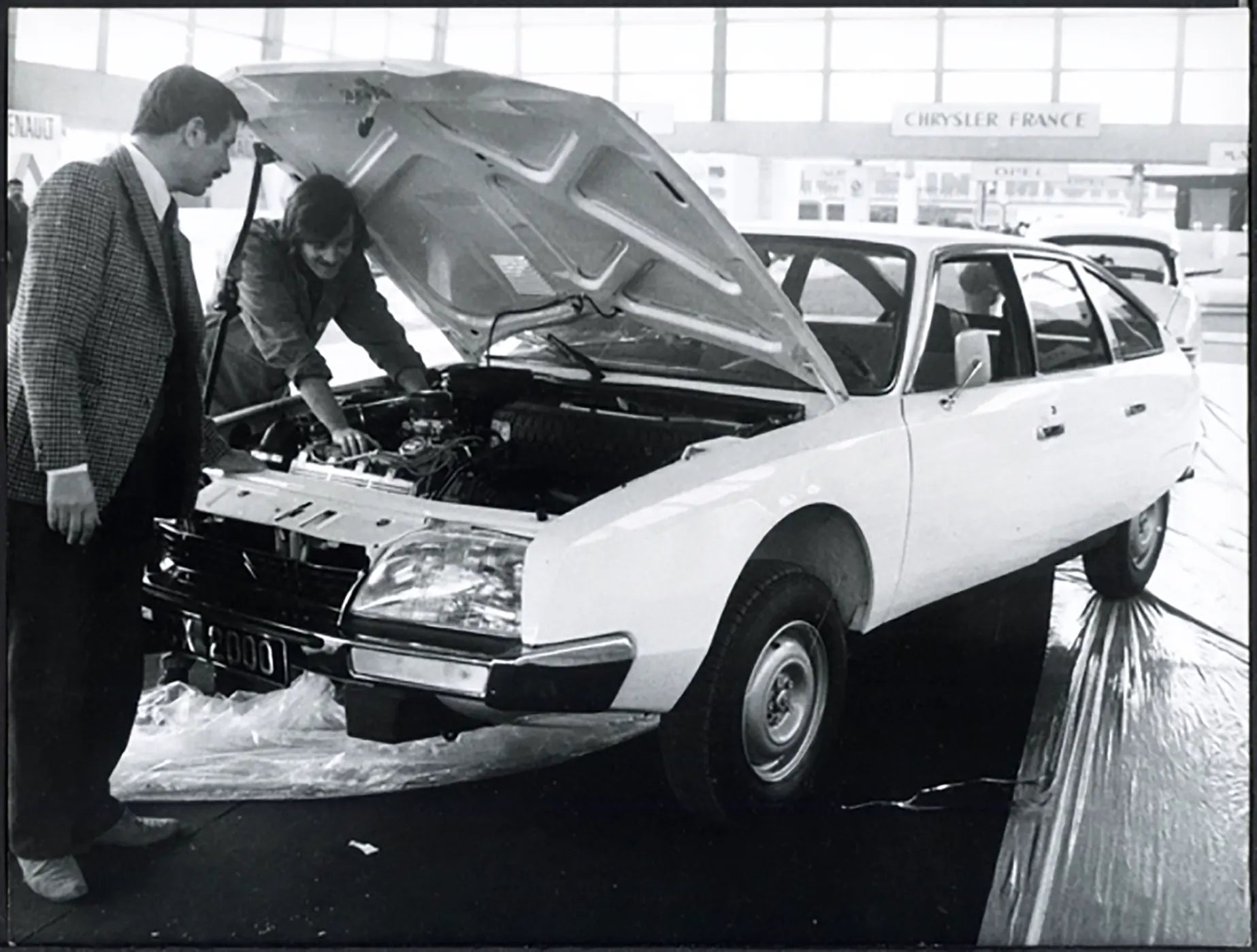 Daimler Double Salone Auto Parigi 1974 Ft 36676 - Stampa 24x18 cm - Farabola Stampa ai sali d'argento