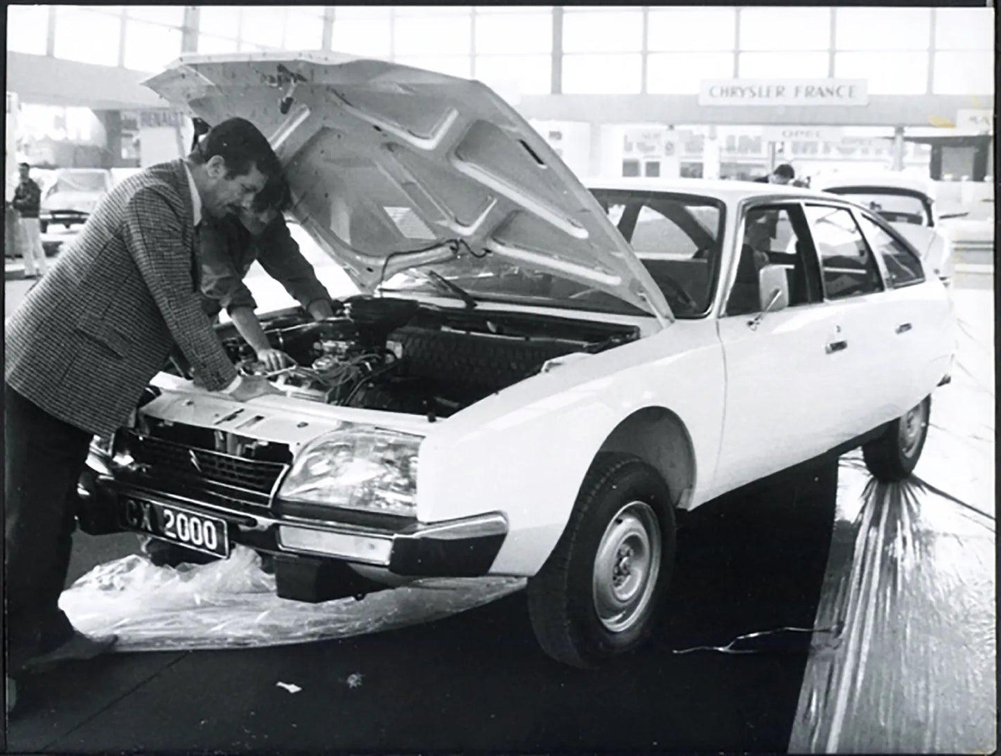 Daimler Double Salone Auto Parigi 1974 Ft 36677 - Stampa 24x18 cm - Farabola Stampa ai sali d'argento