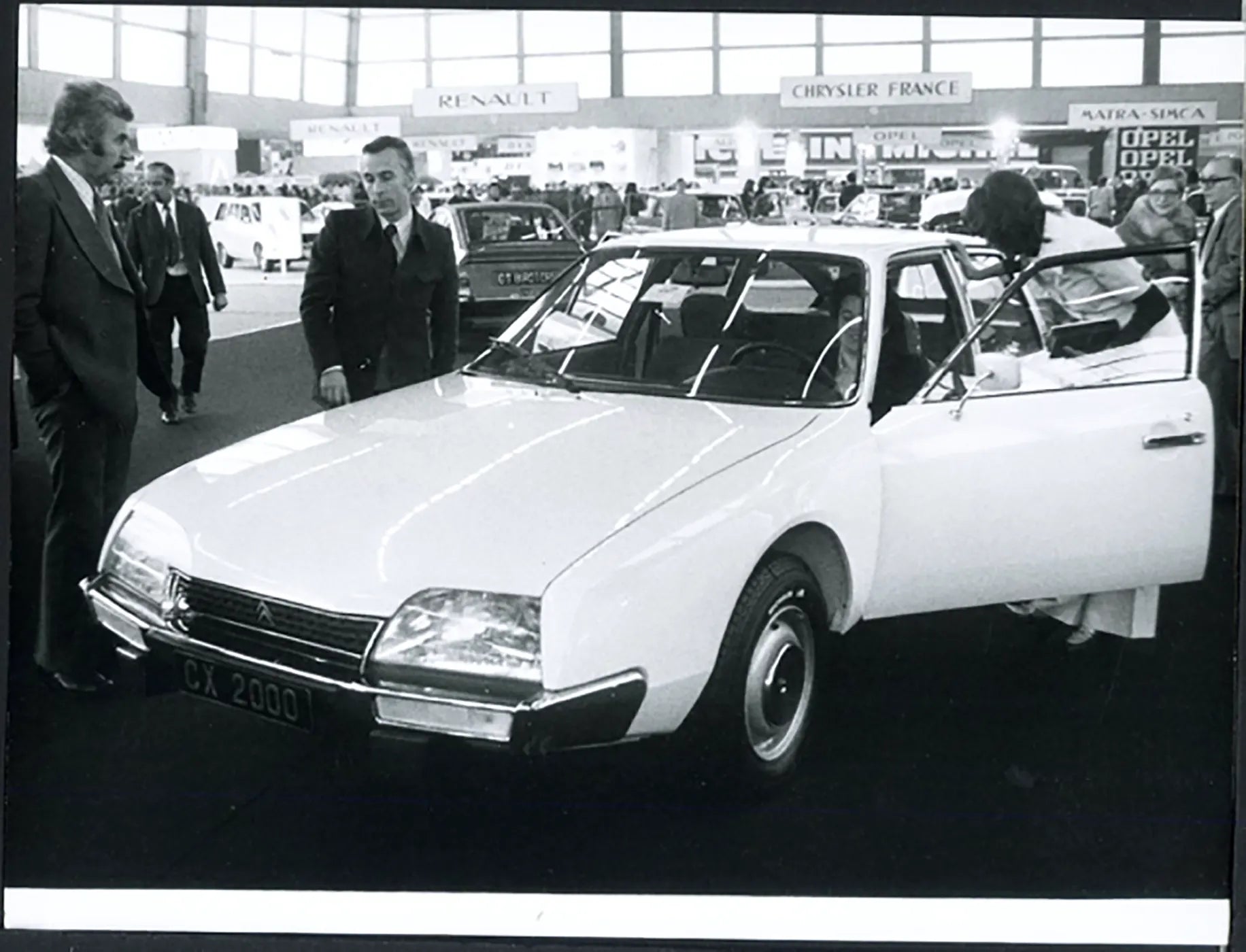 Daimler Double Salone Auto Parigi 1974 Ft 36680 - Stampa 24x18 cm - Farabola Stampa ai sali d'argento