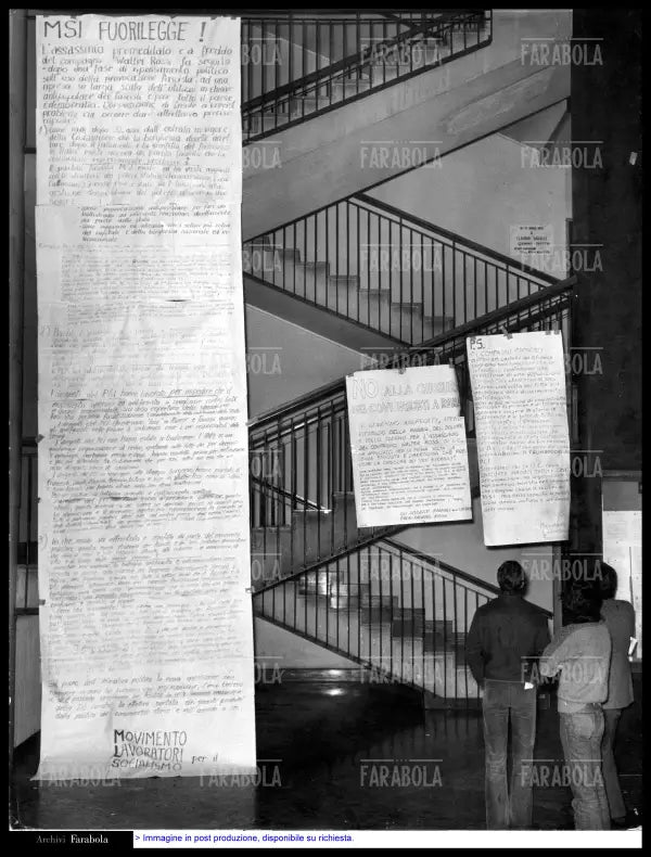 Dazibao all'Università Statale di Milano, 1977 - Farabola Immagine digitale