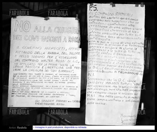 Dazibao all'Università Statale di Milano, 1977 - Farabola Immagine digitale