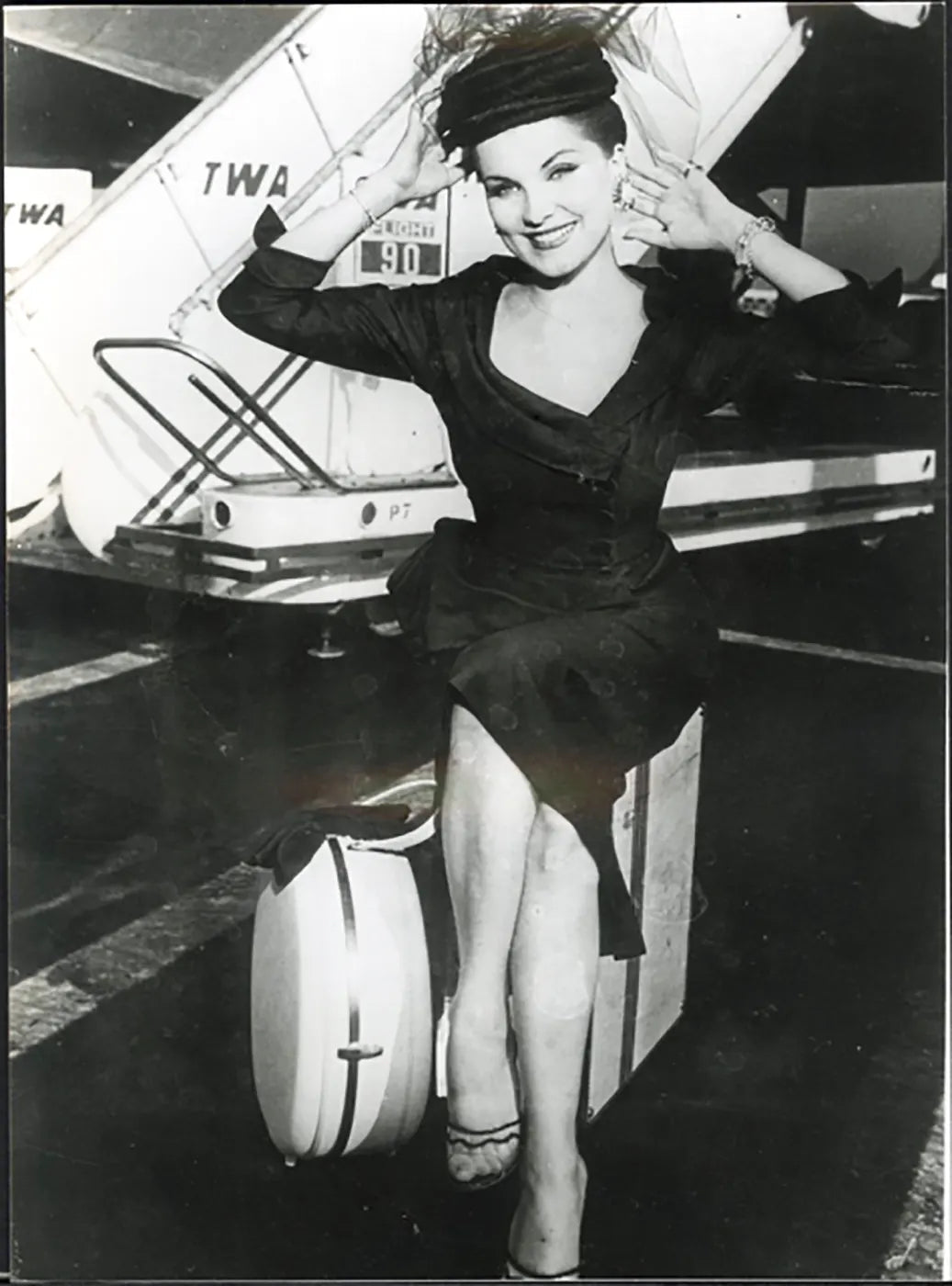 Debra Paget a New York 1956 Ft 37074 - Stampa 24x18 cm - Farabola Stampa ai sali d'argento (anni 90)