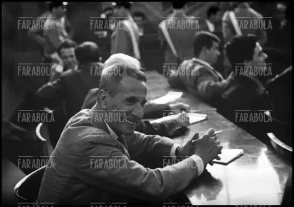 Dino Buzzati al processo per la rapina in via Montenapoleone, Milano, 1966 - Farabola Immagine digitale