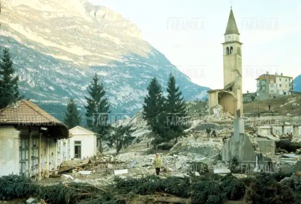 Disastro del Vajont, Longarone, 1963 - Farabola Immagine digitale