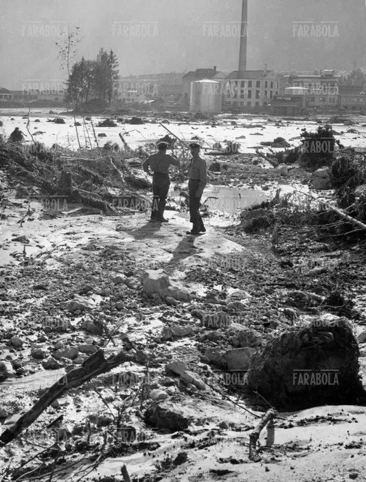 Disastro del Vajont, Macerie, Belluno, 1963 - Farabola Immagine digitale