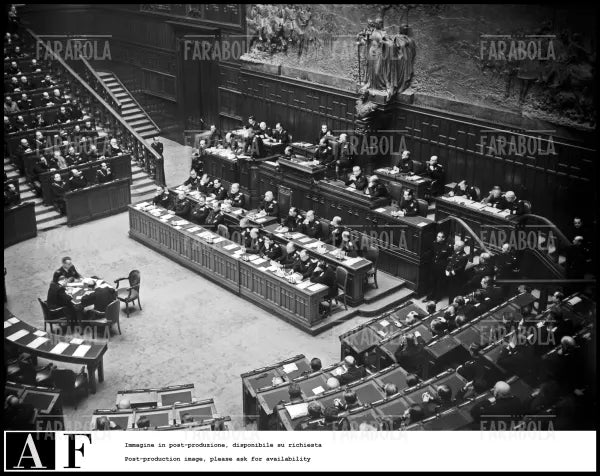 Discorso di Galeazzo Ciano per illustrare l'azione italiana di fronte alla guerra, Roma, 1939 - Farabola Immagine digitale