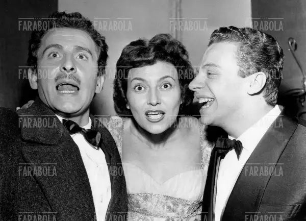 Domenico Modugno, Nilla Pizzi e Johnny Dorelli, Festival di Sanremo, 1958 - Farabola Immagine digitale