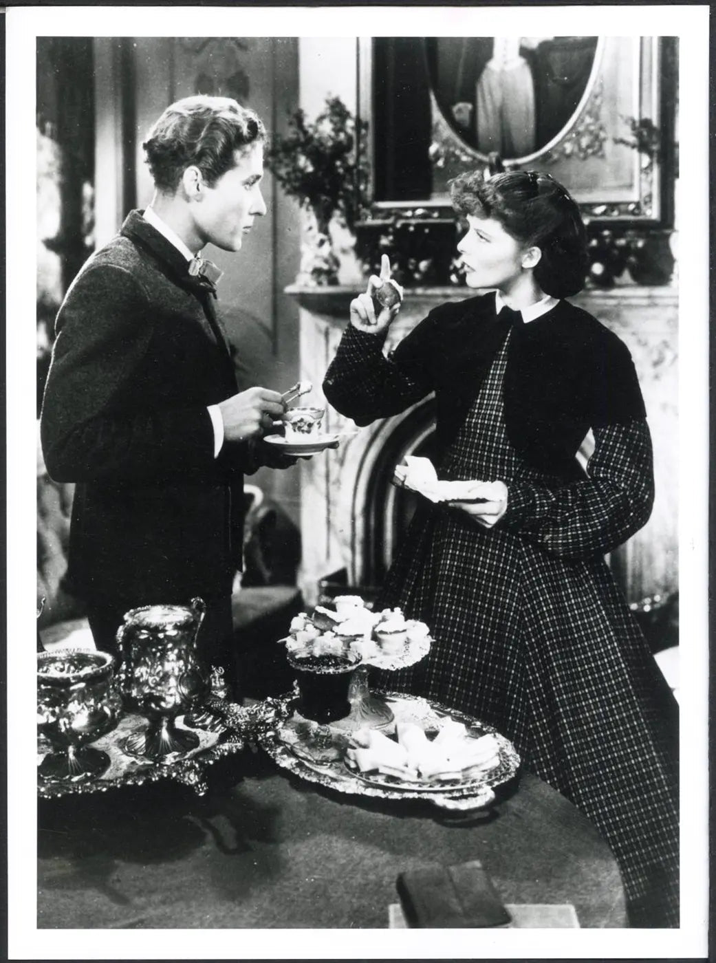 Douglas Montgomery Katherine Hepburn 1933 Ft 37526 - Stampa 24x18 cm - Farabola Stampa ai sali d'argento (anni 90)