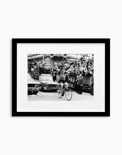 Eddy Merckx, Milano-Sanremo 1971 — stampa fine art con cornice nera