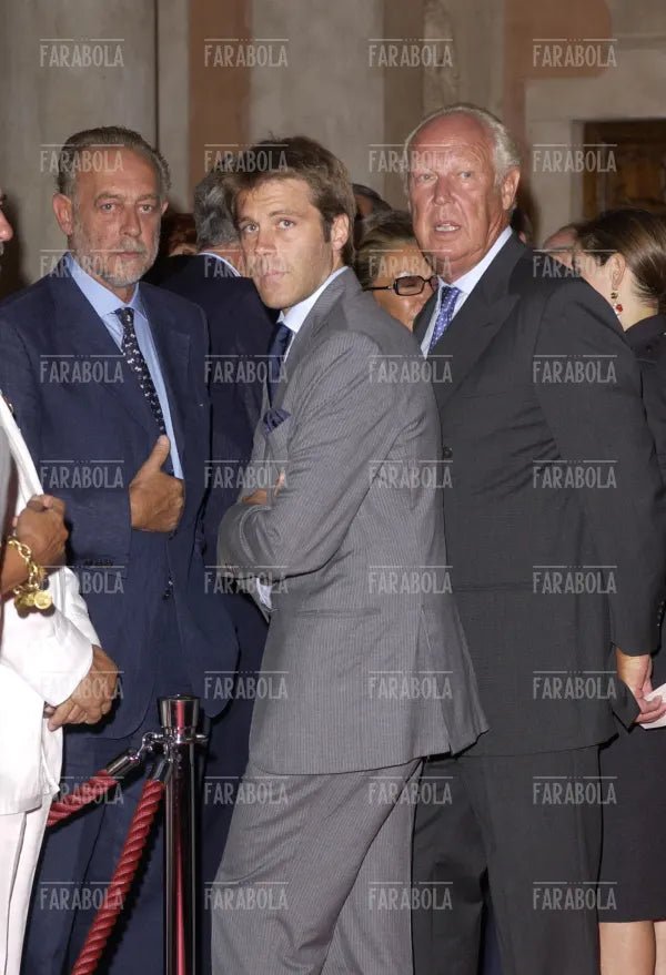 Emanuele Filiberto e Vittorio Emanuele con Amedeo d'Aosta, Festival di Venezia, 2004 - Farabola Immagine digitale