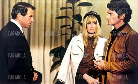 Enrico Maria Salerno, Suzy Kendall e Tony Musante in una scena del film L'uccello dalle piume di cristallo, 1970 - Farabola Immagine digitale