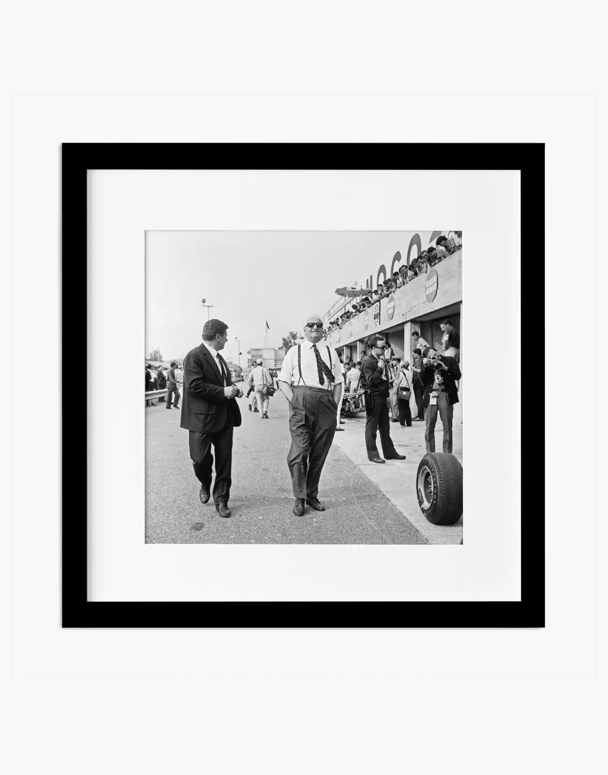 Enzo Ferrari, Gran Premio d'Italia 1966 — stampa fine art con cornice nera