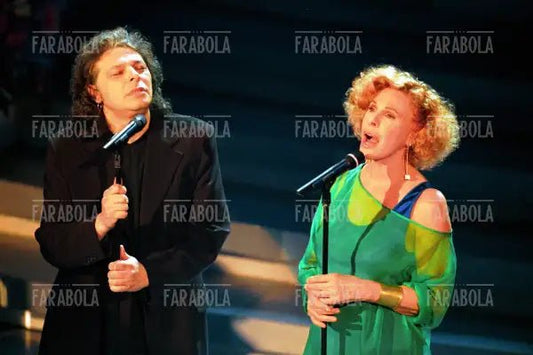Enzo Gragnaniello e Ornella Vanoni, Festival di Sanremo, 1999 - Farabola Immagine digitale