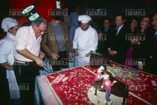 Enzo Jannacci all'inaugurazione del suo locale "Il Bolgia Umana", Milano, 1994 - Farabola Immagine digitale