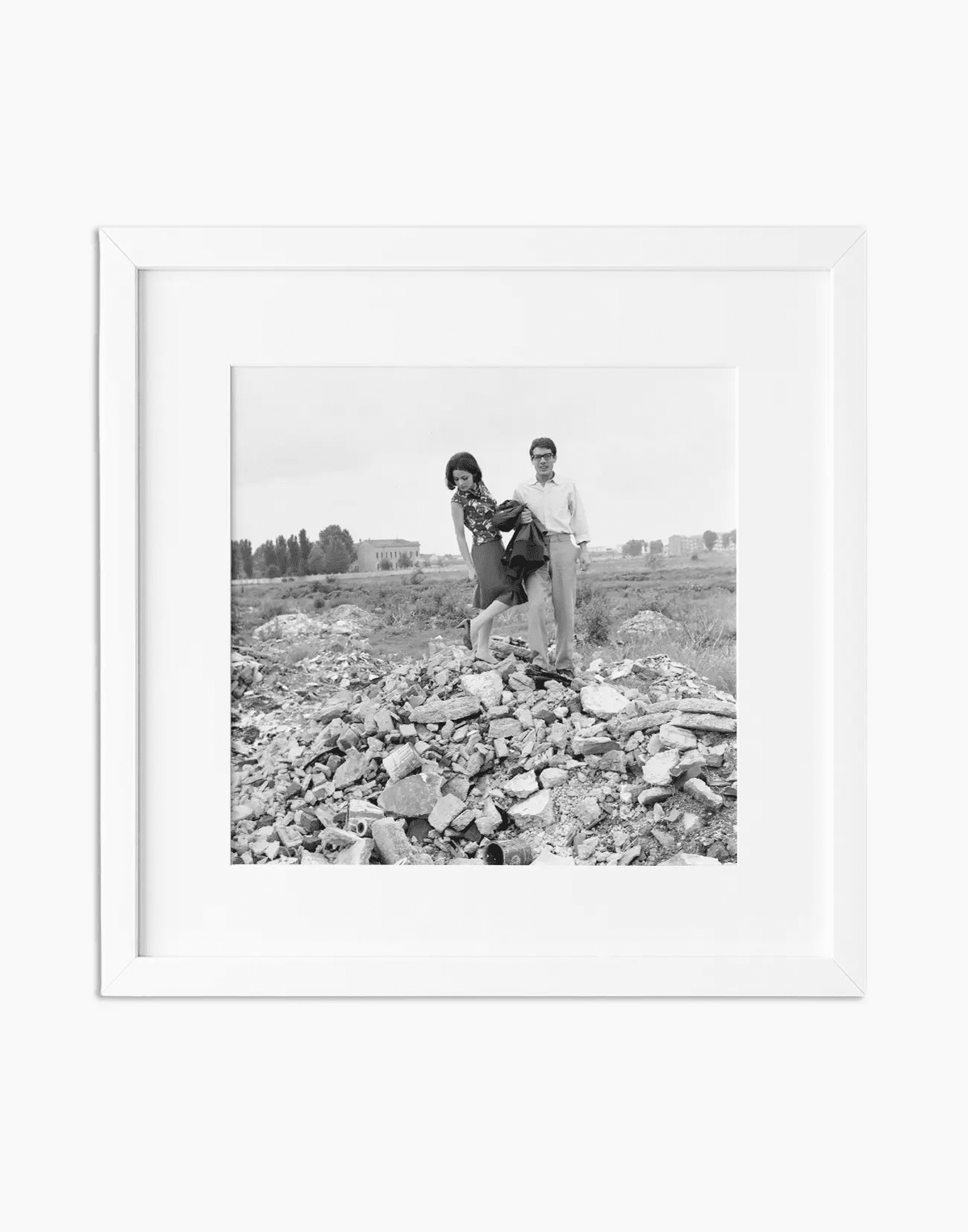 Enzo Jannacci e Renza Corbani a Milano, 1964 — stampa fine art con cornice bianca