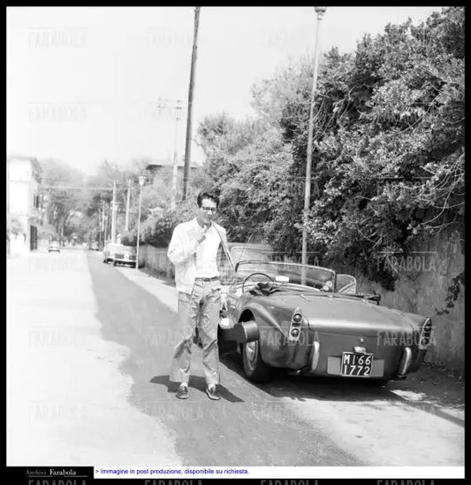 Enzo Jannacci in Versilia, 1968 - Farabola Immagine digitale
