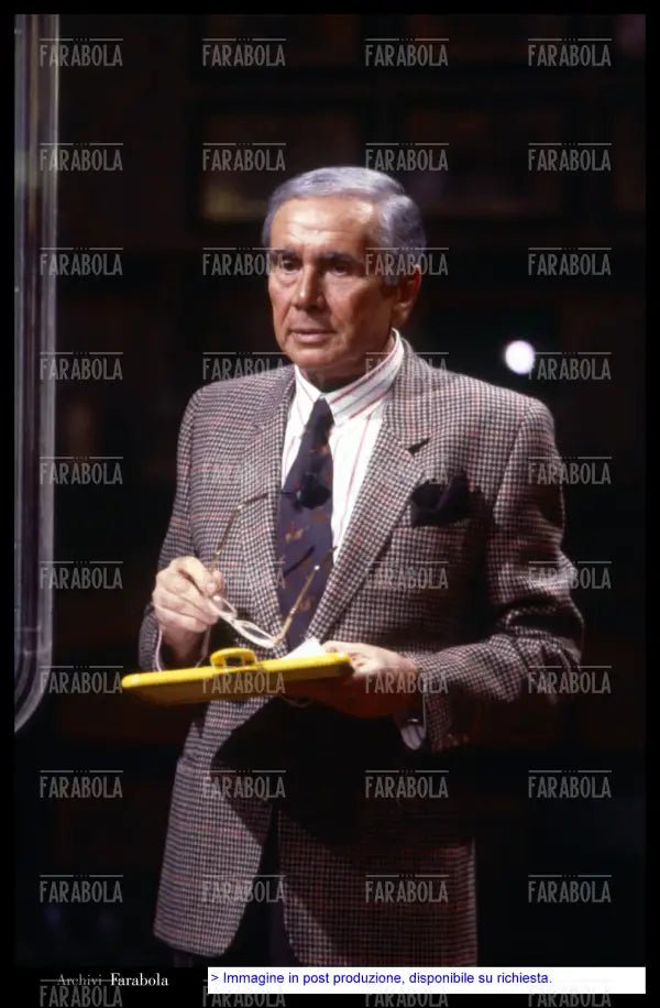 Enzo Tortora, Giallo, 1987 - Farabola Immagine digitale