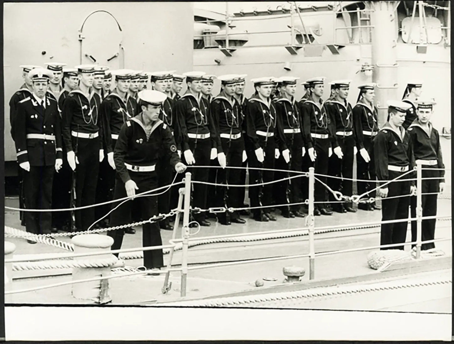 Equipaggio nave da guerra sovietica 1976 Ft 36964 - Stampa 20x15 cm - Farabola Stampa ai sali d'argento