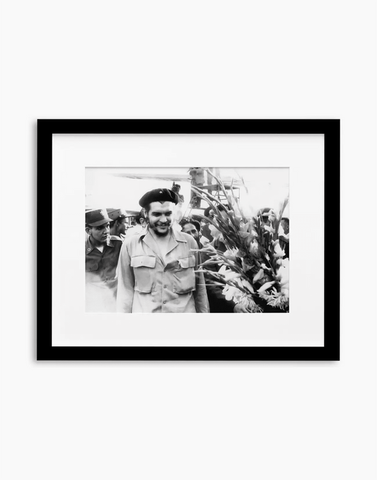 Ernesto Che Guevara, 1960 — stampa fine art con cornice nera