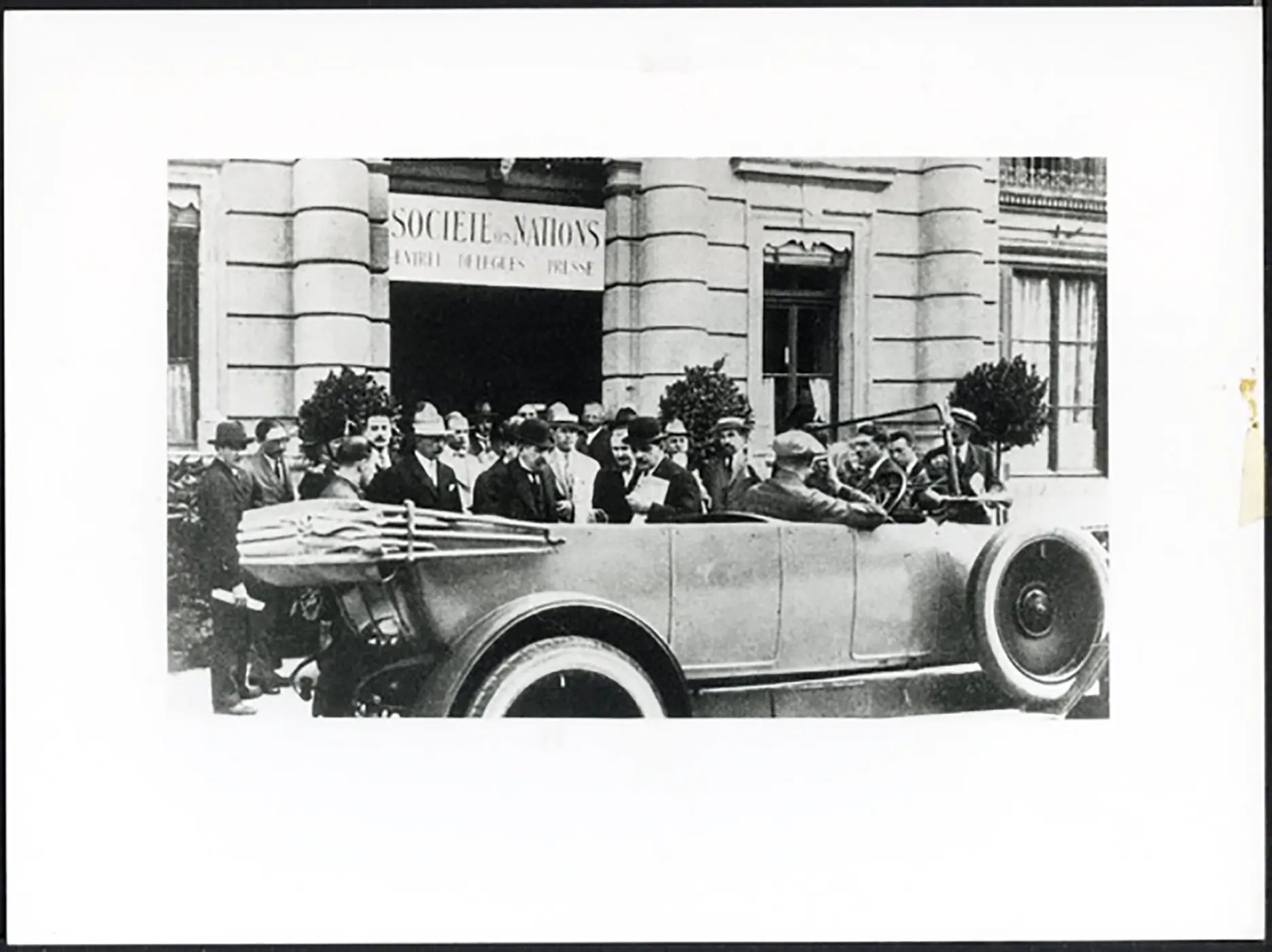 Esterno della Società delle Nazioni 1925 Ft 37792 - Stampa 24x18 cm - Farabola Stampa ai sali d'argento (anni 90)