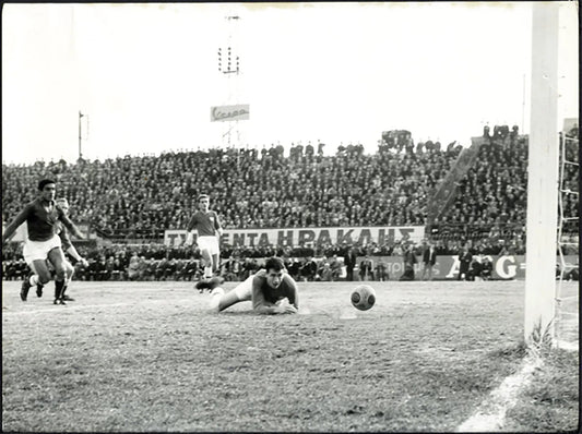 Europei Grecia vs Danimarca 1964 Ft 5749 - Stampa 24x18 cm - Farabola Stampa ai sali d'argento